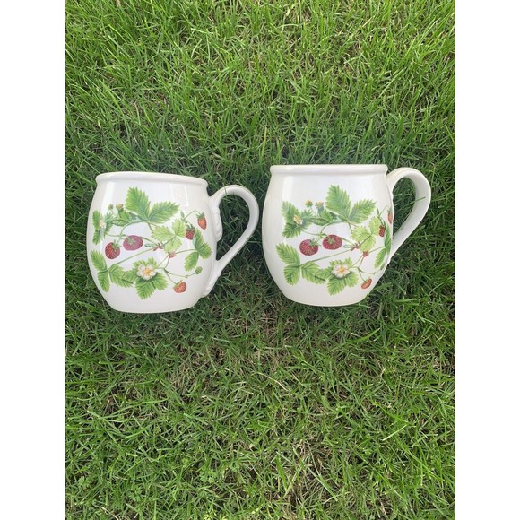 PORTMEIRION Summer Strawberries 1980 Vintage DELFT PAIR BARREL MUGS 16oz Tankard